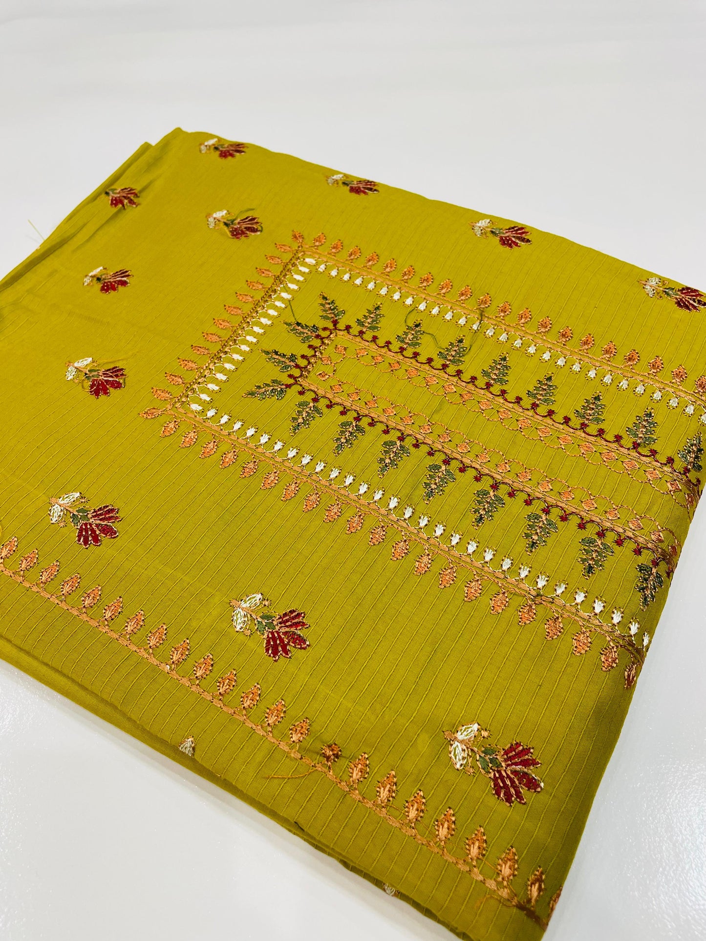 2PC Unstitched Cambric Cotton Suit Design 05