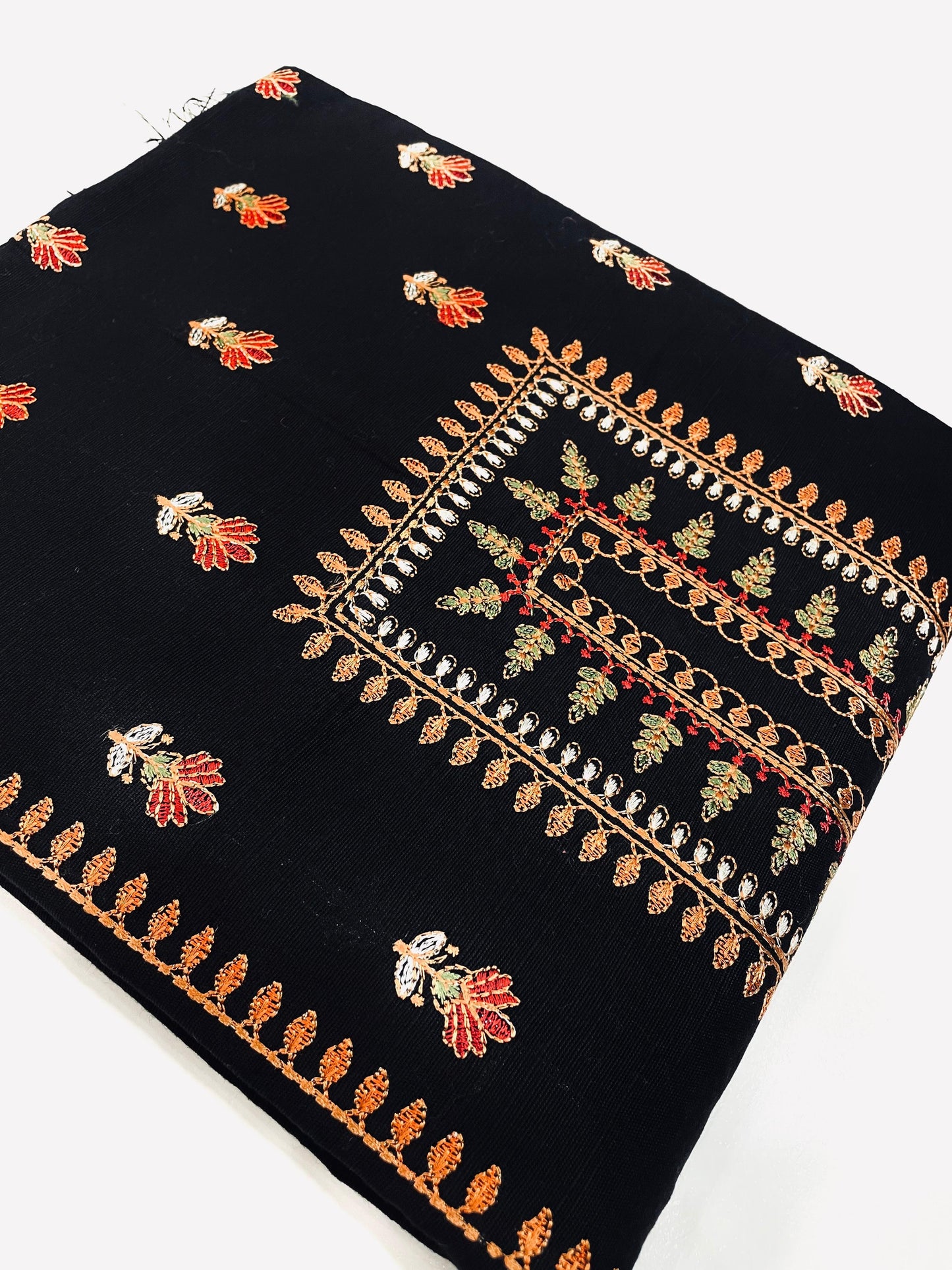 2PC Unstitched Cambric Cotton Suit Design 05