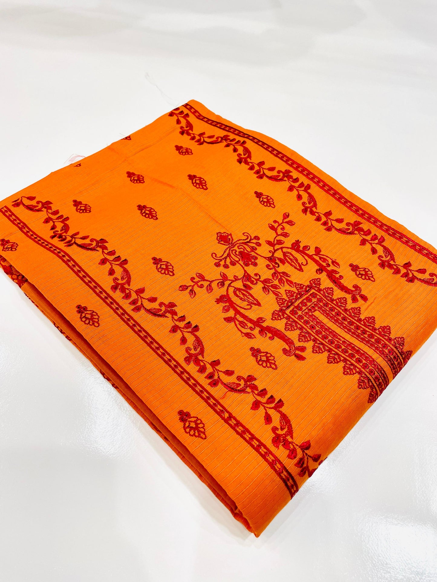 2PC Unstitched Cambric Cotton Suit Design 04