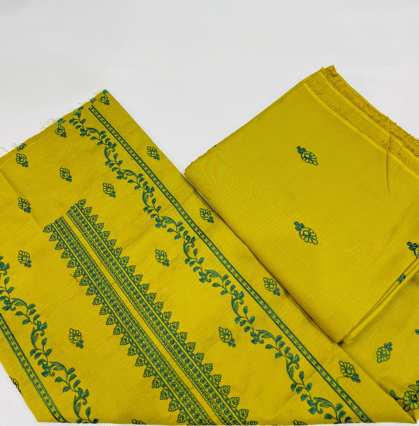 2PC Unstitched Cambric Cotton Suit Design 04