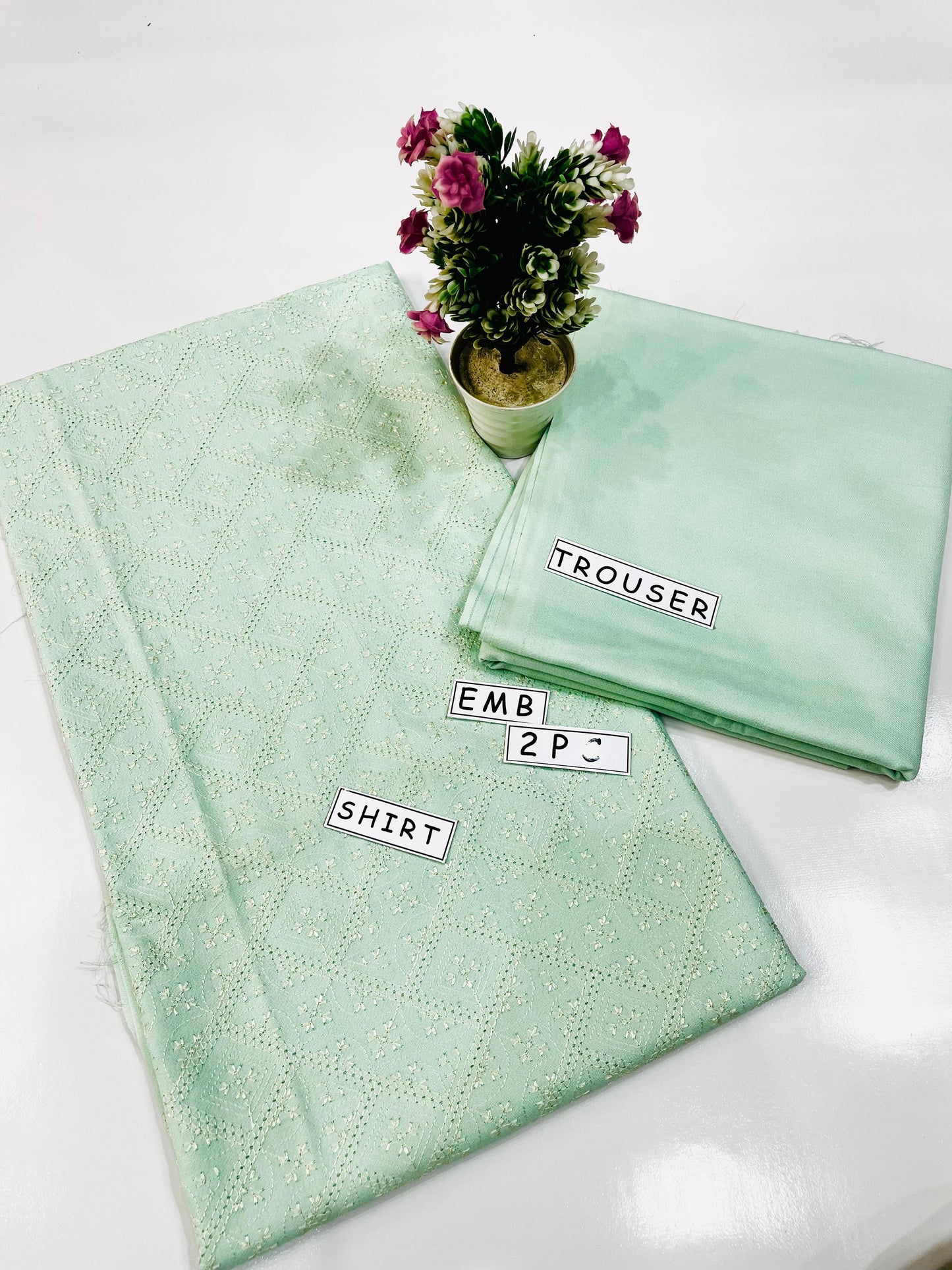 2PC Unstitched Dhanak Suit Design 04