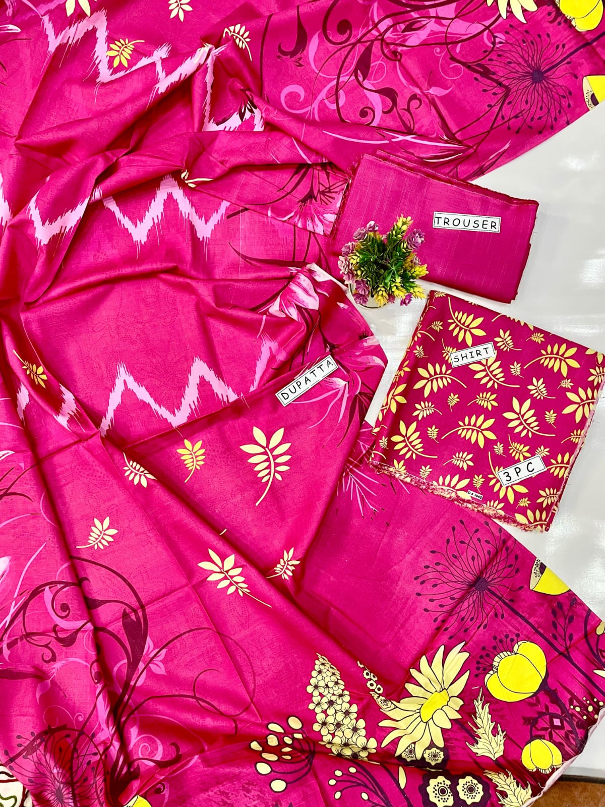 KHADAR 3PC PRINTED DRESS PLAIN TROUSER DESIGN 07