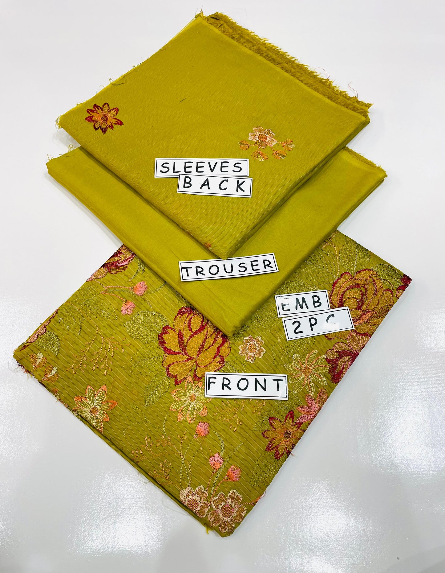 2PC Unstitched Cambric Cotton Suit Design 01