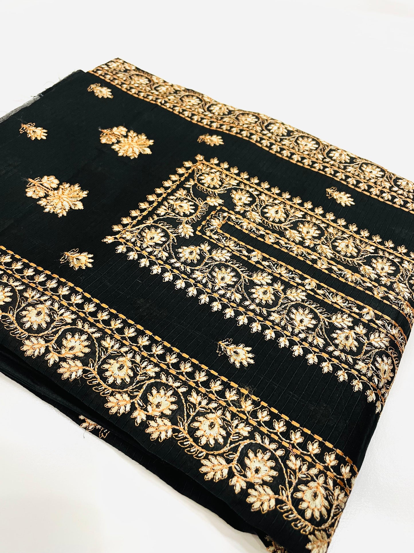 2PC Unstitched Cambric Cotton Suit Design 04